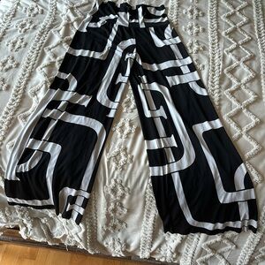 Elan Beach pant LIKE NEW! Worn once!
